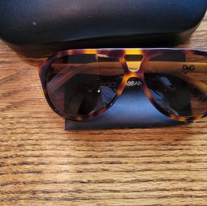 NWOT Dolce & Gabbana Brown Yellow Tortoise Medium Large Sunglasses With Case